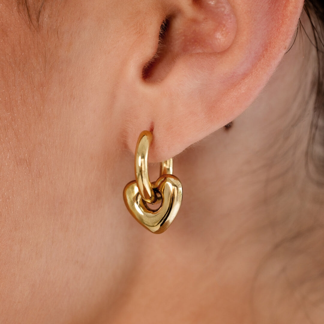 Juliette Huggie Earrings - Gold
