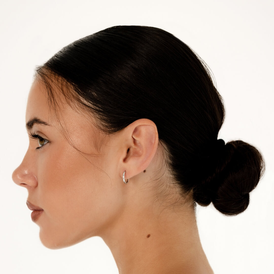 Maya Huggie Earrings - Silver