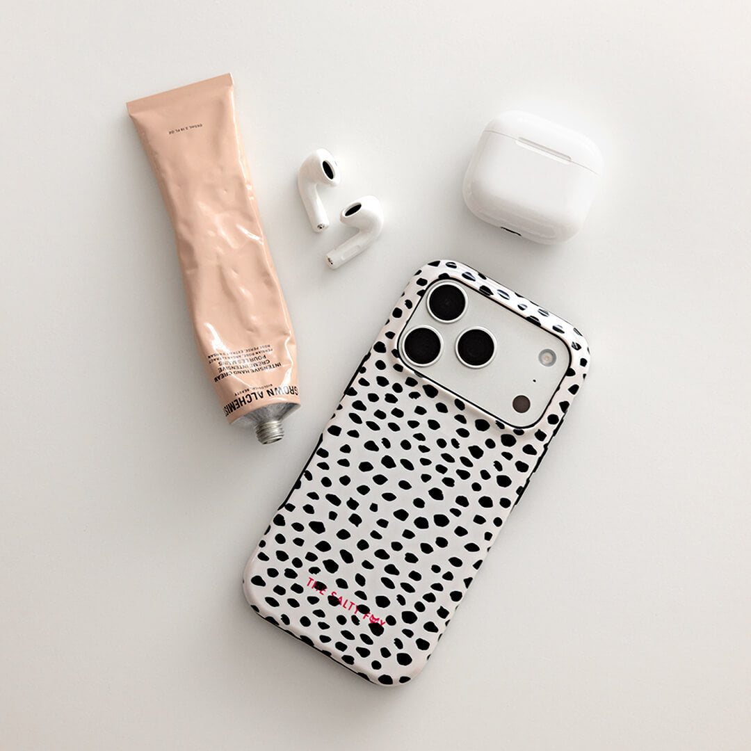 Spotted Daze MagSafe Phone Case